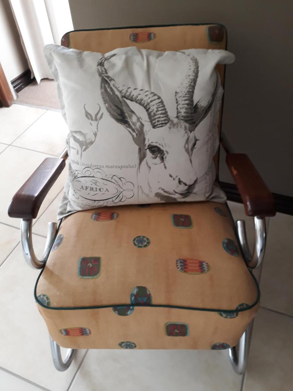Karoo Sun Boutique Guest House Oudtshoorn Bagian luar foto
