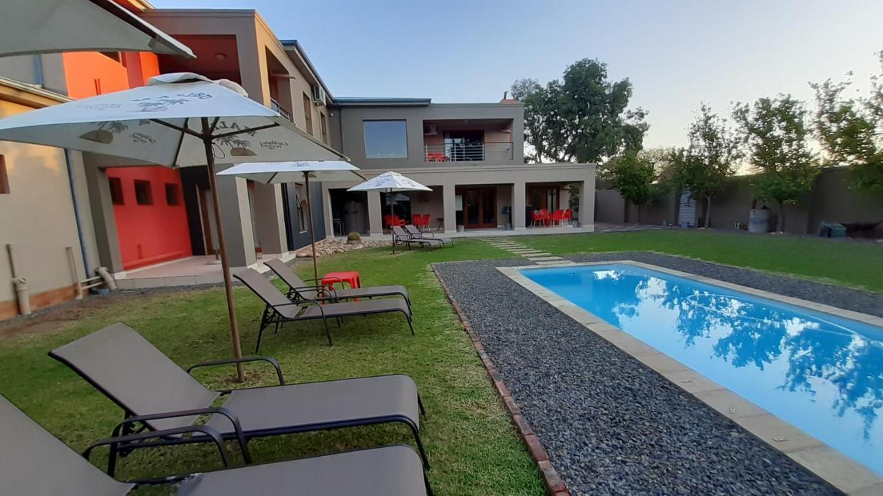 Karoo Sun Boutique Guest House Oudtshoorn Bagian luar foto